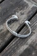 Otantik Metal Boynuz Figürlü Erkek Bileklik resmi